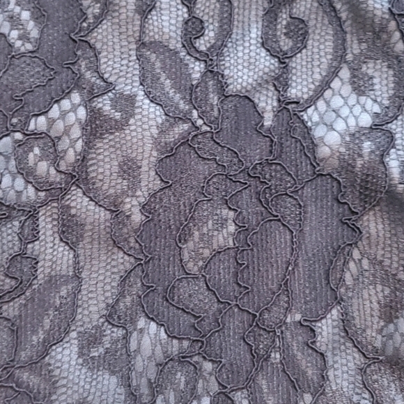 Zara Lace Skirt - Picture 4 of 7